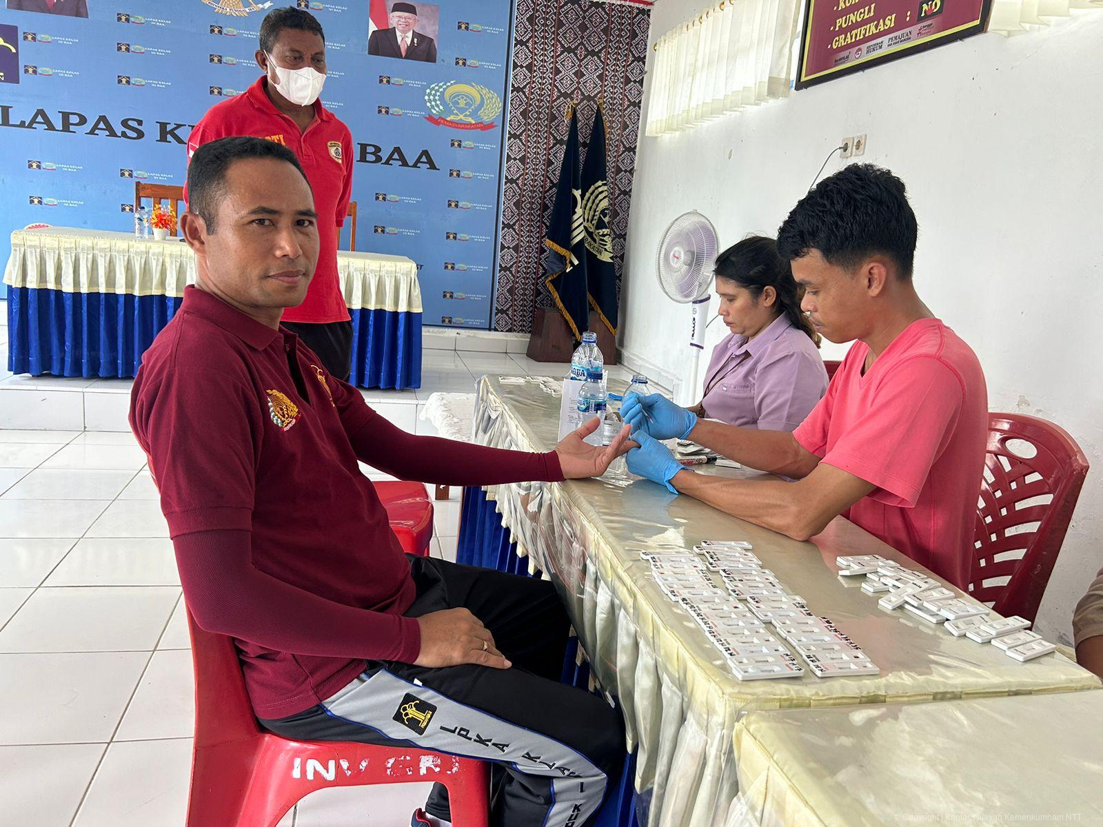 Upaya Preventif Cegah Penularan HIV dan IMS, Lapas Baa Gelar Pemeriksaan Darah
